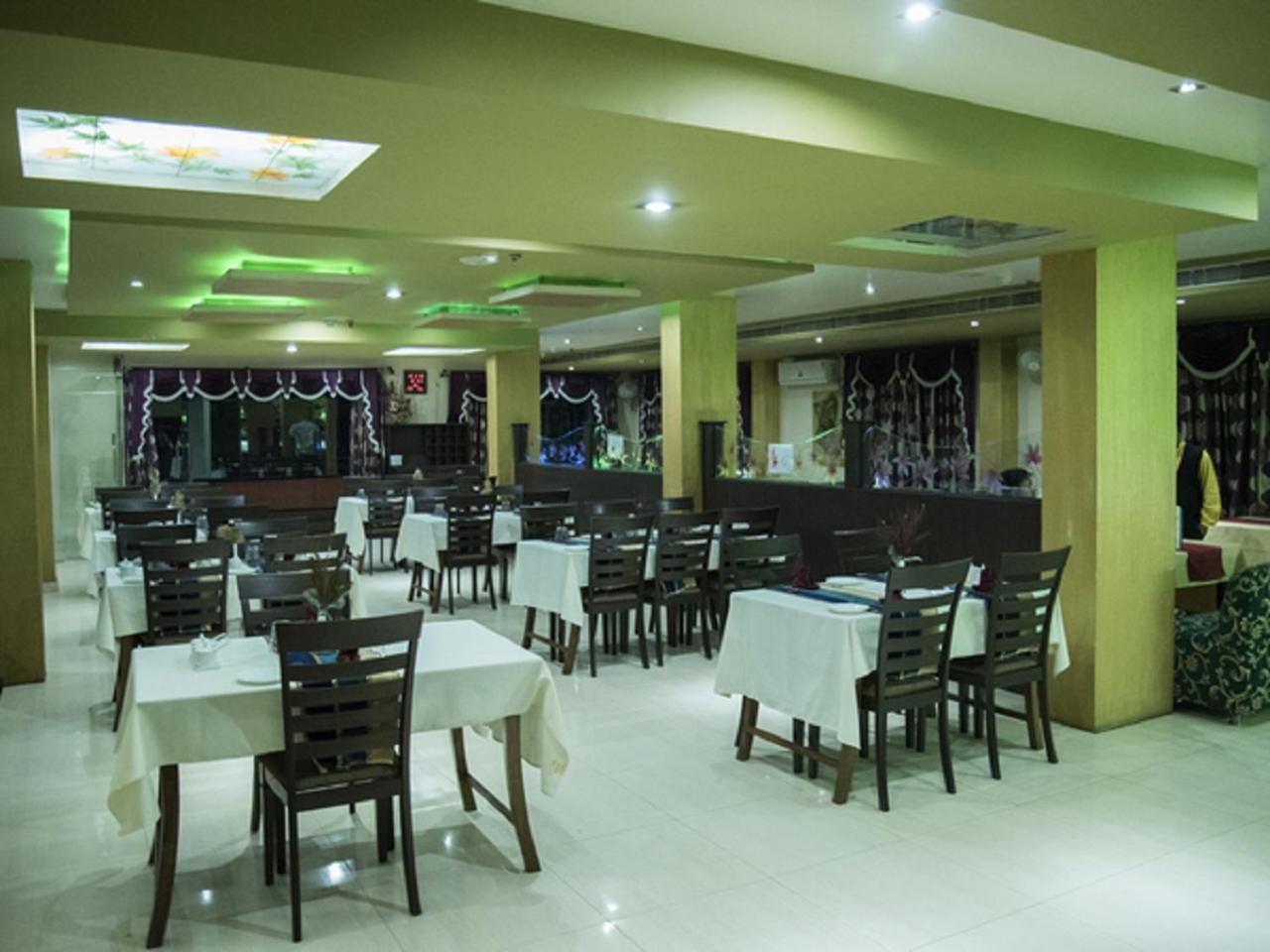 Hotel Sunshine Baharampur Luaran gambar