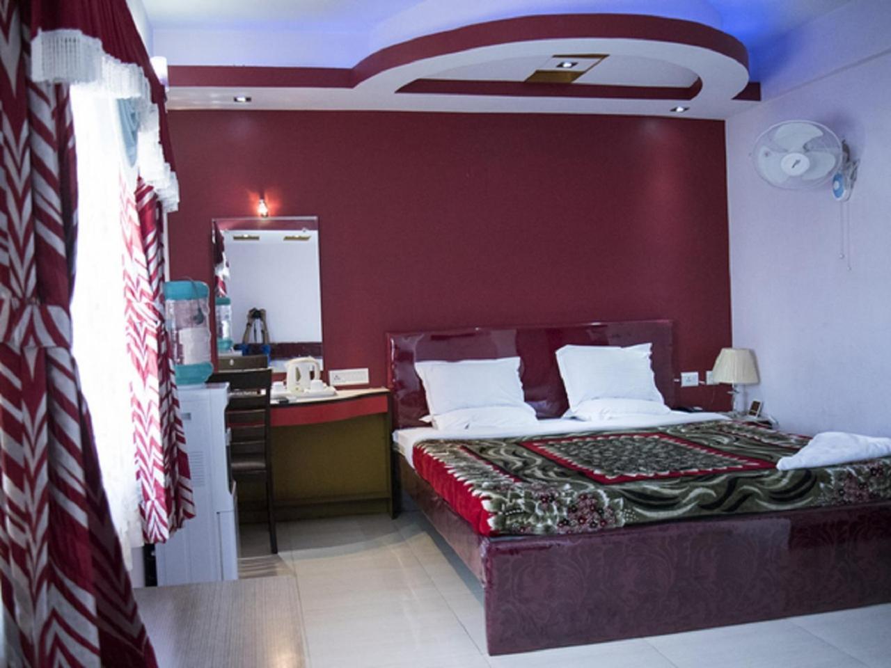 Hotel Sunshine Baharampur Luaran gambar